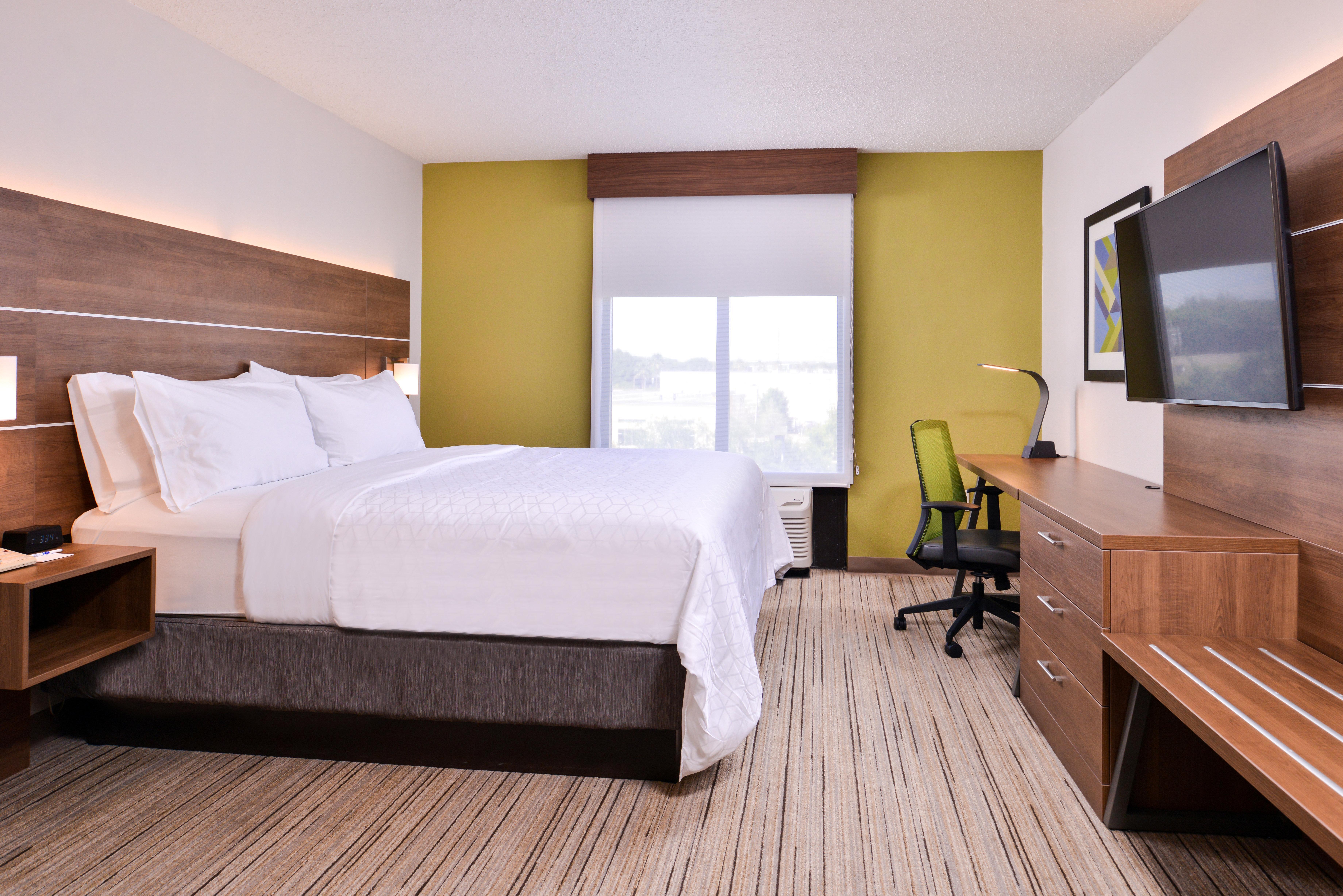Holiday Inn Express Hotel & Suites Tampa-Anderson Road-Veterans Exp By Ihg West Chase Экстерьер фото