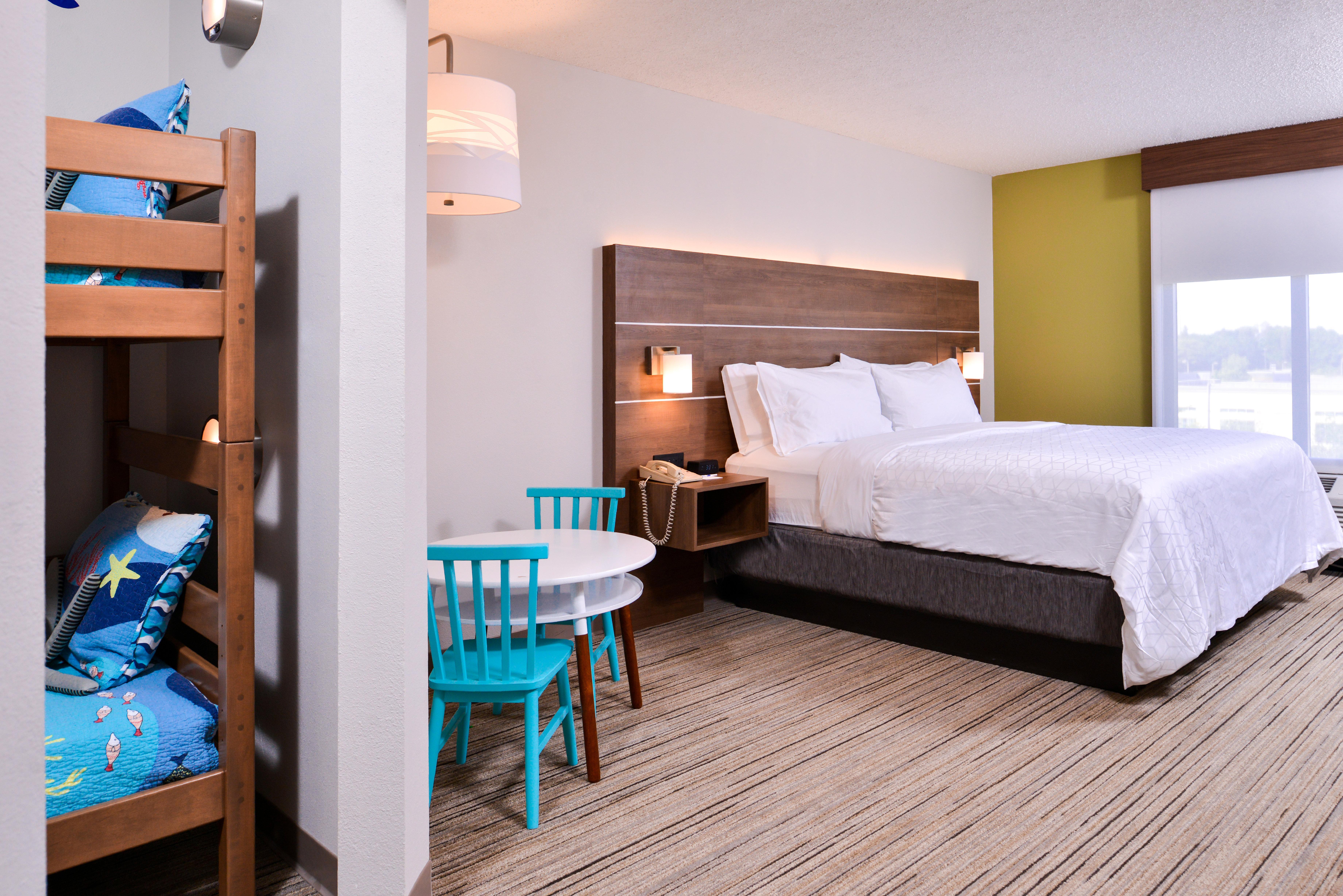 Holiday Inn Express Hotel & Suites Tampa-Anderson Road-Veterans Exp By Ihg West Chase Экстерьер фото
