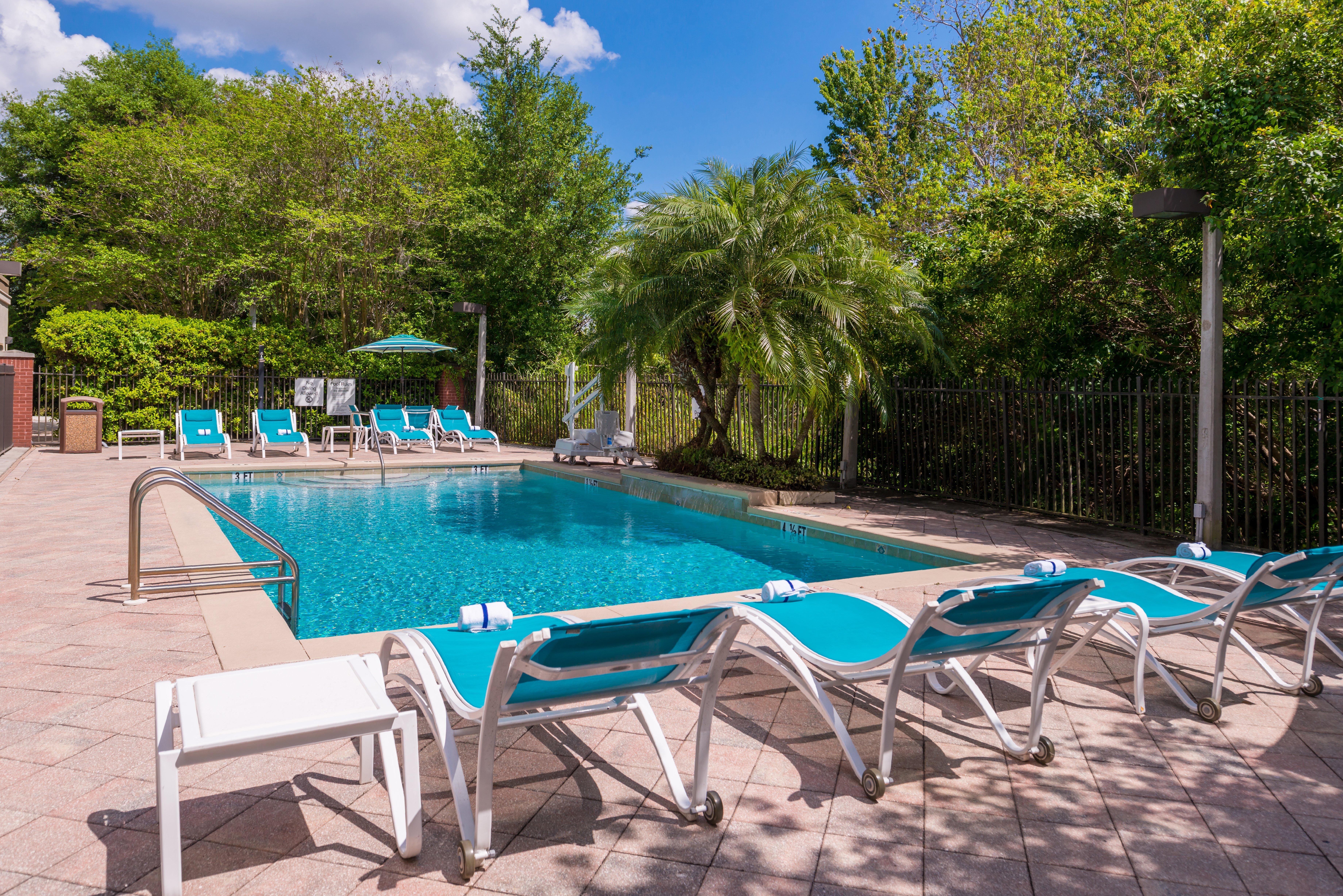 Holiday Inn Express Hotel & Suites Tampa-Anderson Road-Veterans Exp By Ihg West Chase Экстерьер фото