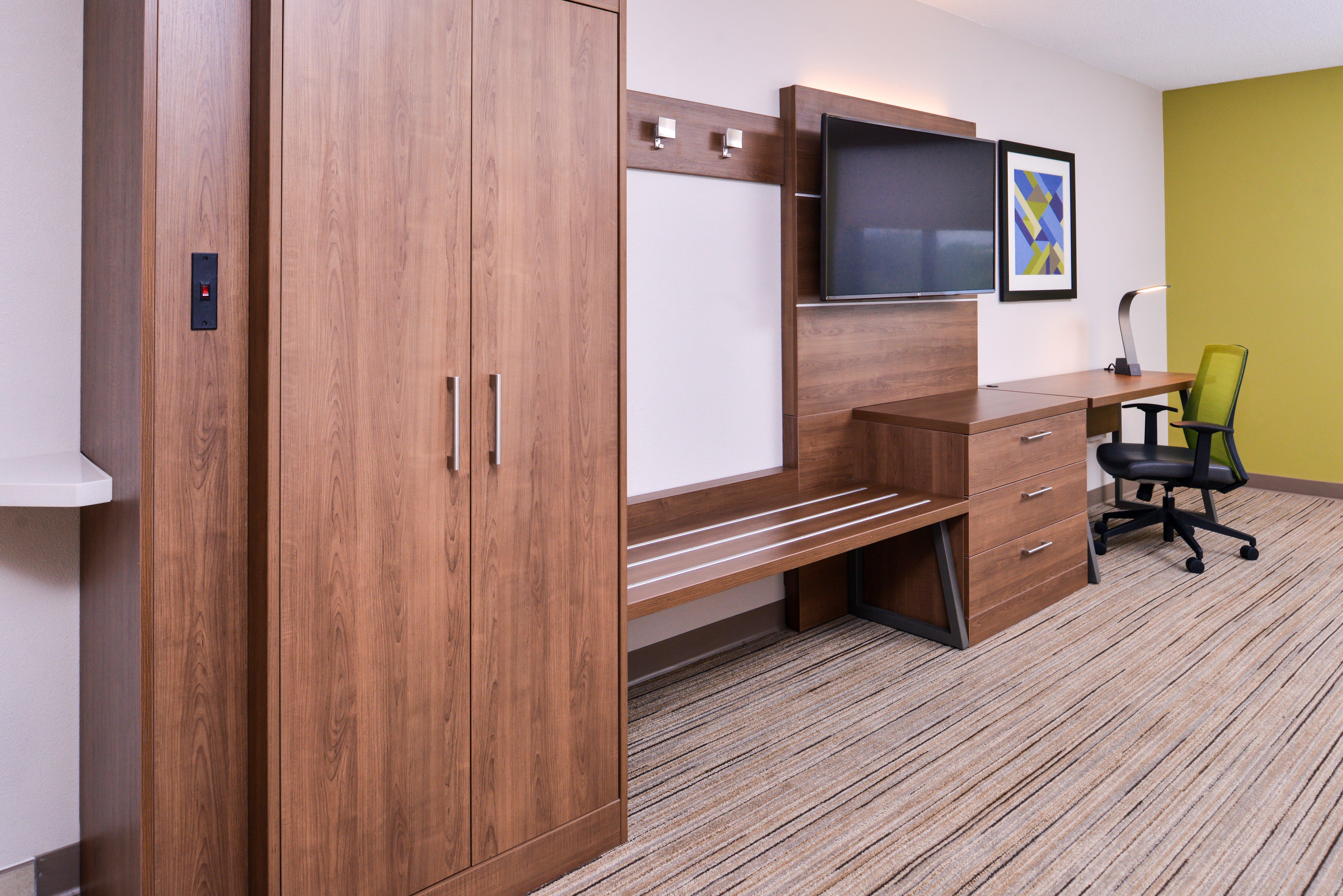 Holiday Inn Express Hotel & Suites Tampa-Anderson Road-Veterans Exp By Ihg West Chase Экстерьер фото